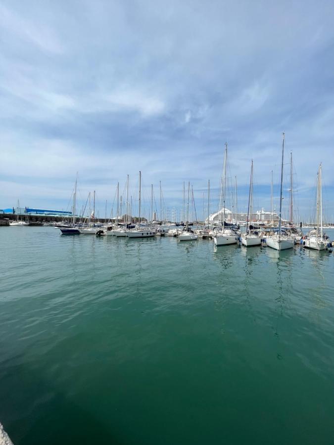Kasia Porta Sul Mare Di Livorno Free Parking エクステリア 写真