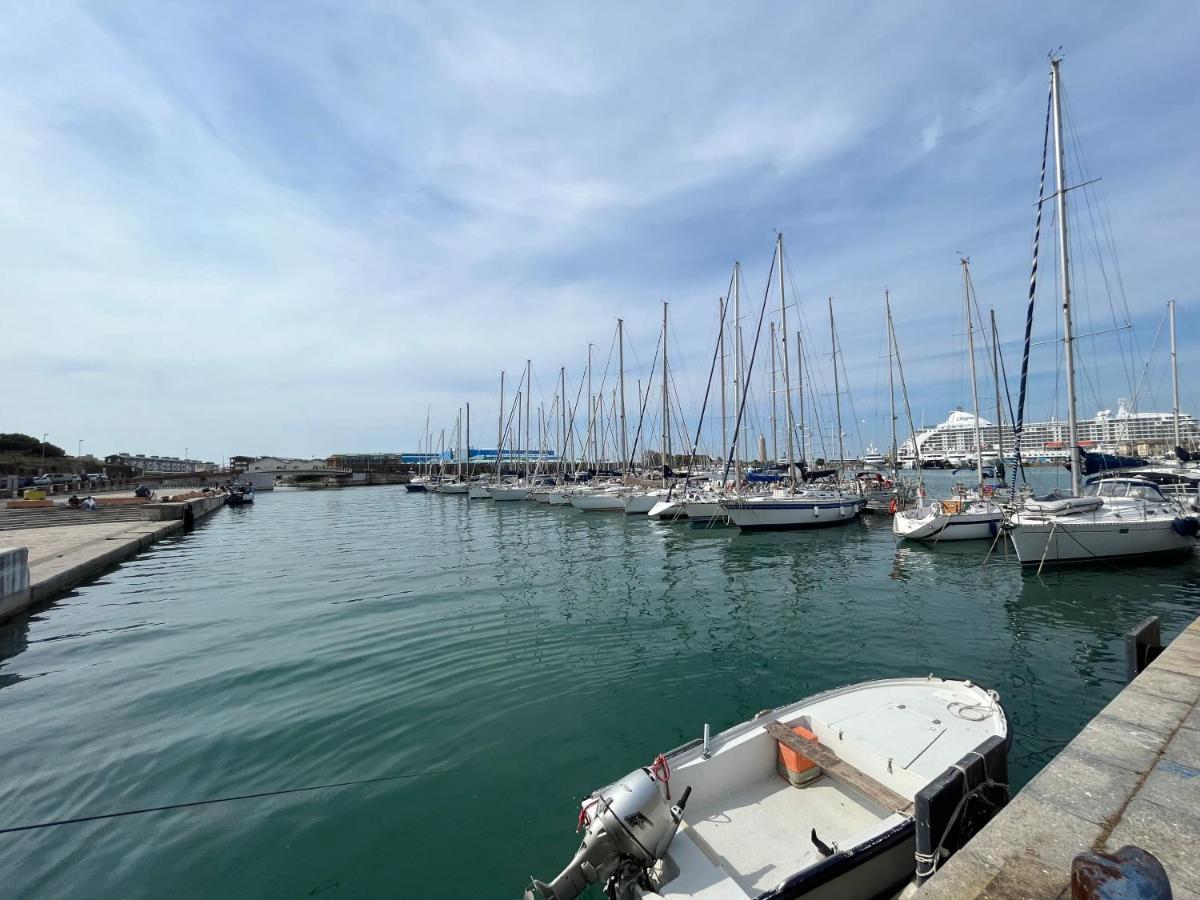 Kasia Porta Sul Mare Di Livorno Free Parking エクステリア 写真