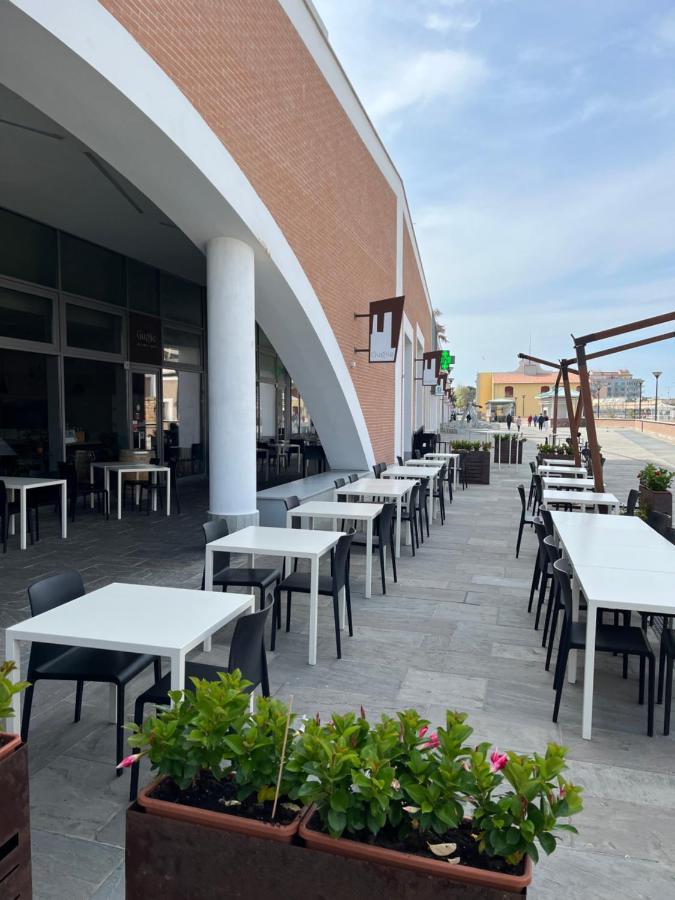 Kasia Porta Sul Mare Di Livorno Free Parking エクステリア 写真